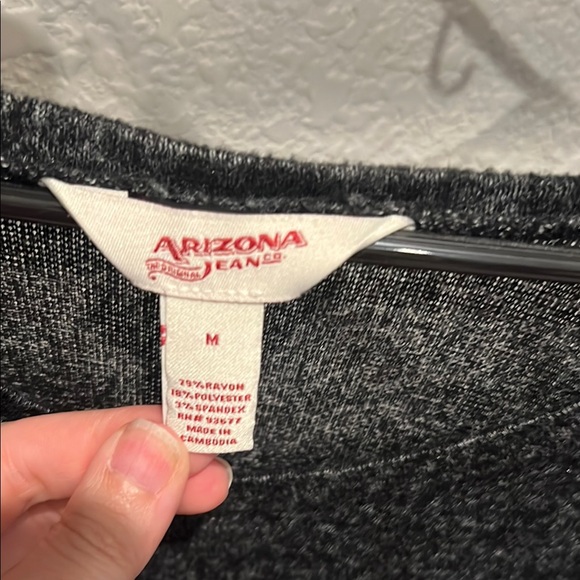 Arizona Jean Company Black Relaxed Asymmetrical Blouse - Picture 2 of 4